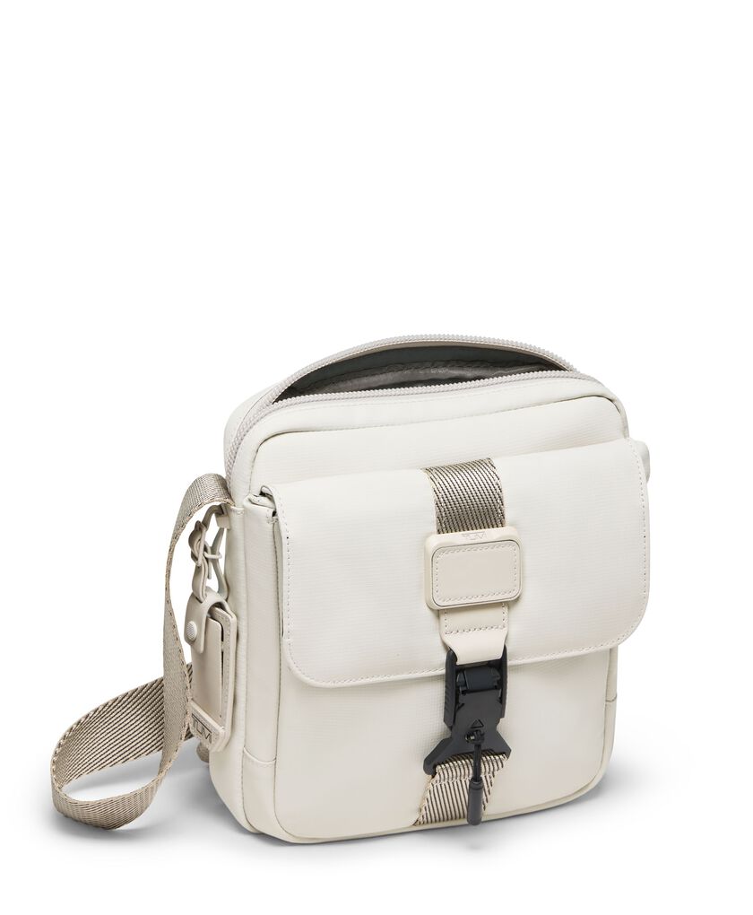 ALPHA BRAVO Junior 斜背包  hi-res | TUMI