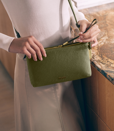 VOYAGEUR Adela 斜背包  lifestyle | TUMI