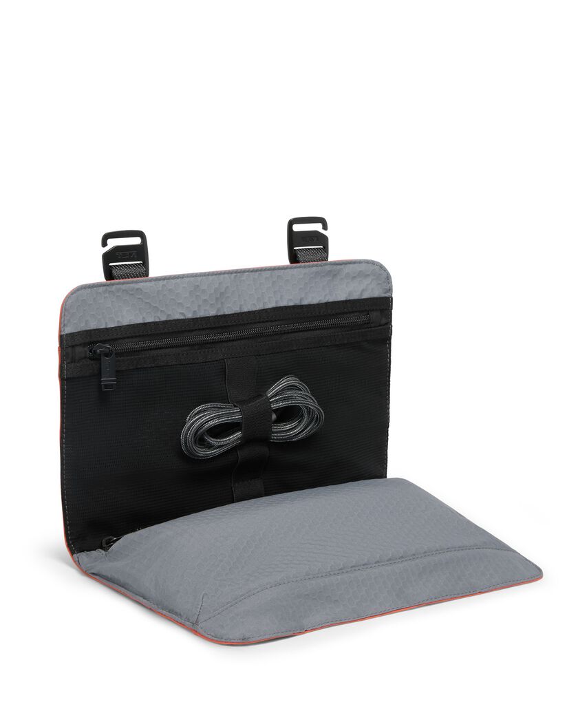 TUMI TRAVEL ACCESS. 多功能收納包  hi-res | TUMI