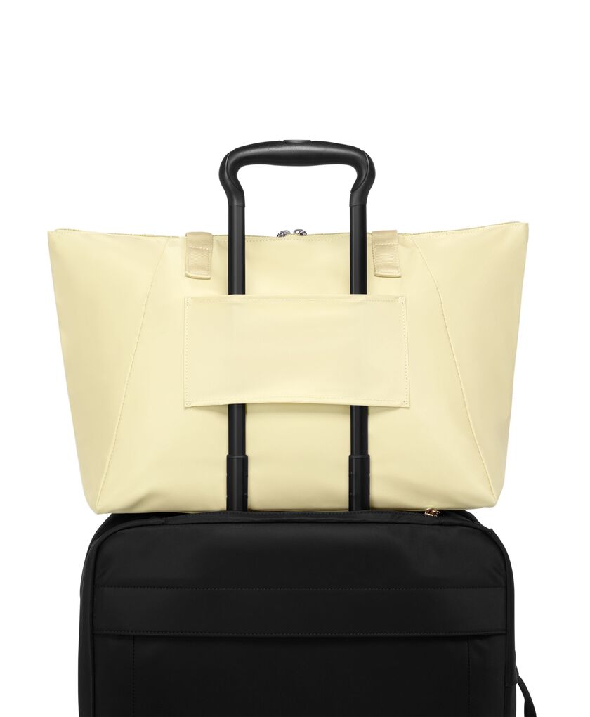 VOYAGEUR Just In Case&reg; 中型托特包  hi-res | TUMI