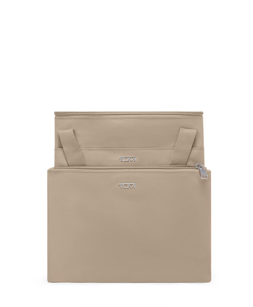 VOYAGEUR Just In Case&reg;托特包  hi-res | TUMI