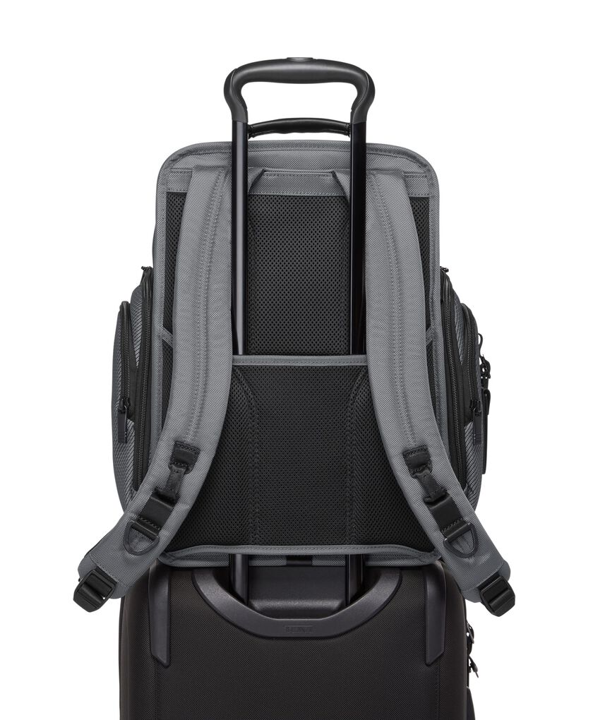 TUMI ALPHA TUMI Brief Pack 後背包  hi-res | TUMI