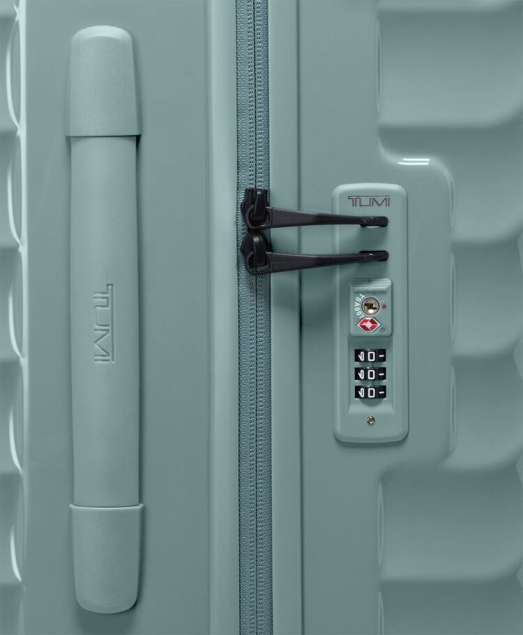 19 DEGREE Trunk 衣櫃式行李箱  hi-res | TUMI