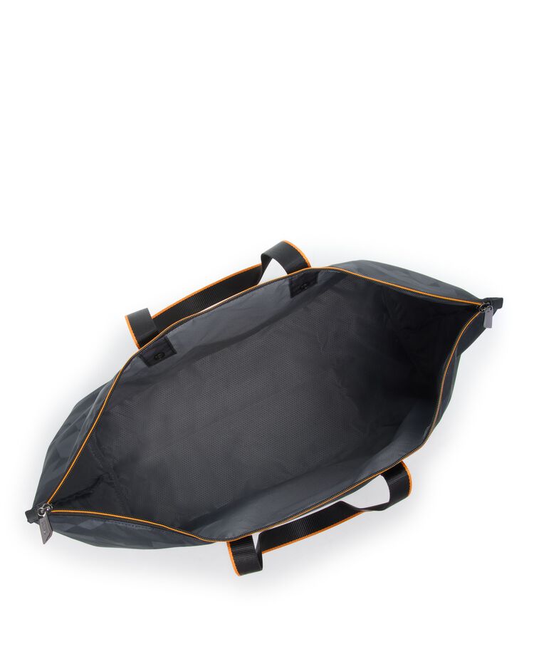 TUMI I MCLAREN Just In Case&reg; 托特包  hi-res | TUMI