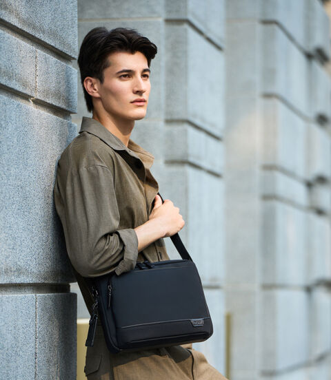 TUMI HARRISON Leo 斜背包  lifestyle | TUMI