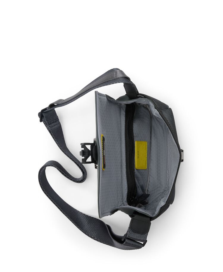ALPHA BRAVO Compass 掀蓋式斜背包  hi-res | TUMI