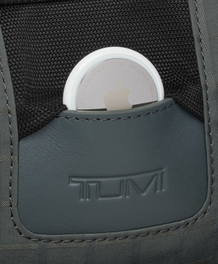 TUMI AXIS 中型肩背包  hi-res | TUMI