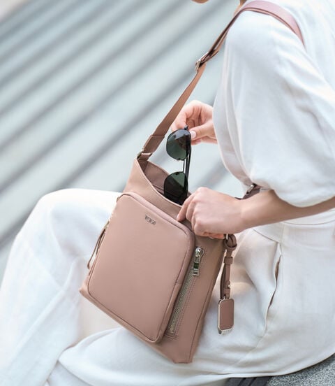 VOYAGEUR Tyler 斜背包  lifestyle | TUMI