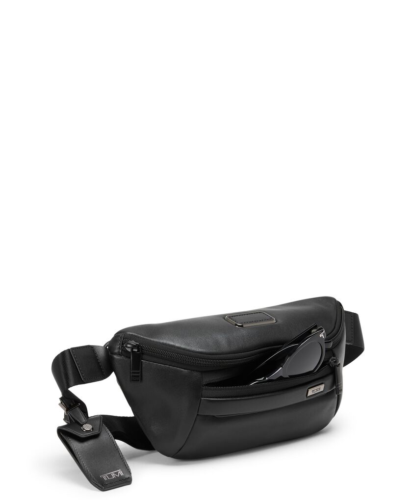 ALPHA 中型皮革肩背包  hi-res | TUMI