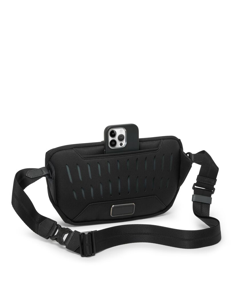 TUMI AXIS 中型肩背包  hi-res | TUMI