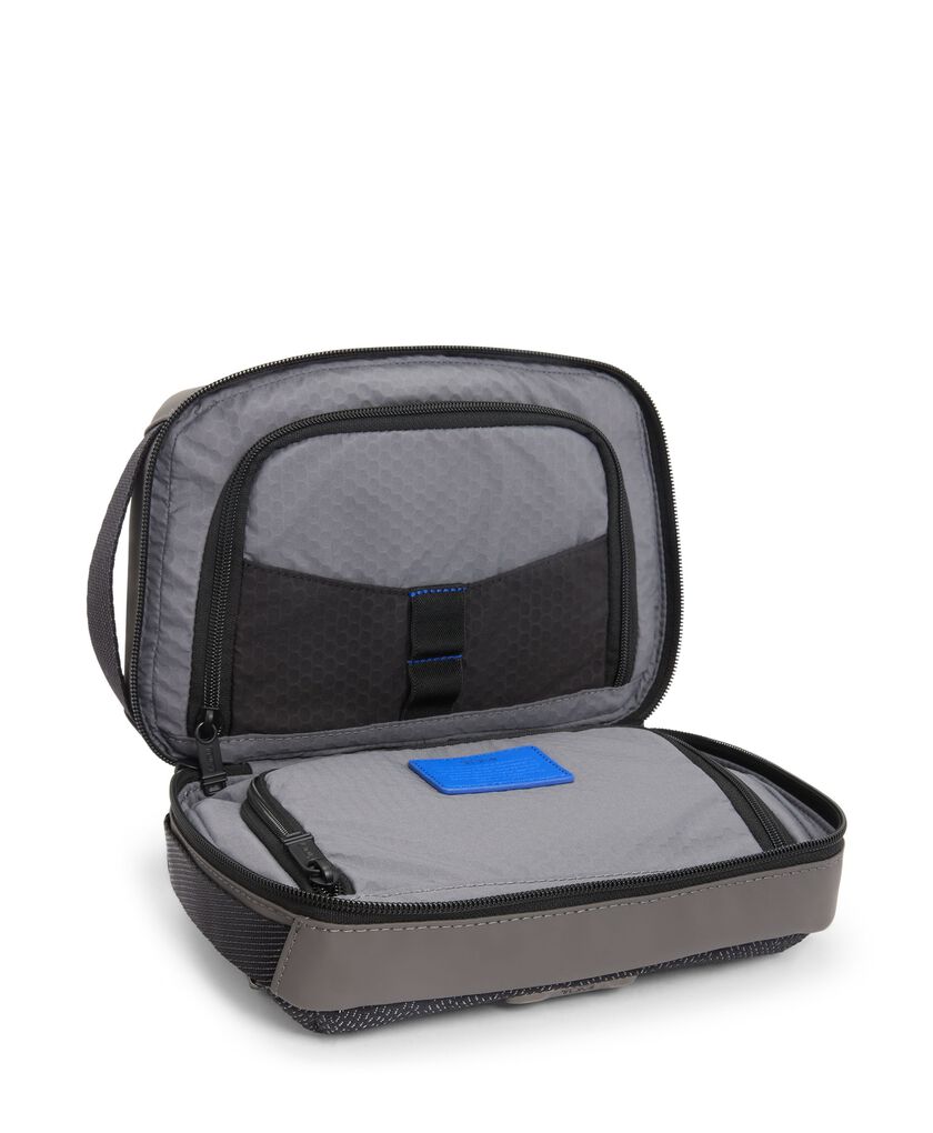 ALPHA BRAVO Response 旅行盥洗包  hi-res | TUMI