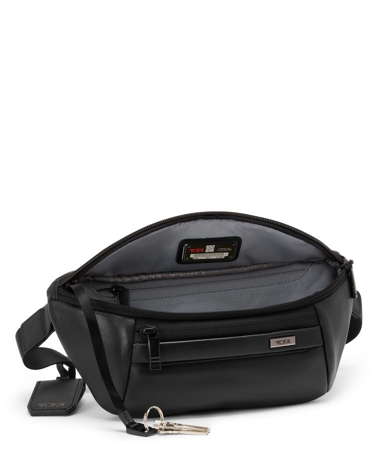 ALPHA 中型皮革肩背包  hi-res | TUMI