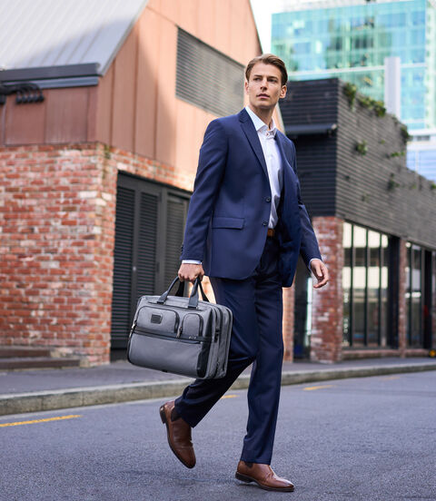 ALPHA X 可擴充多隔層筆電公事包  lifestyle | TUMI