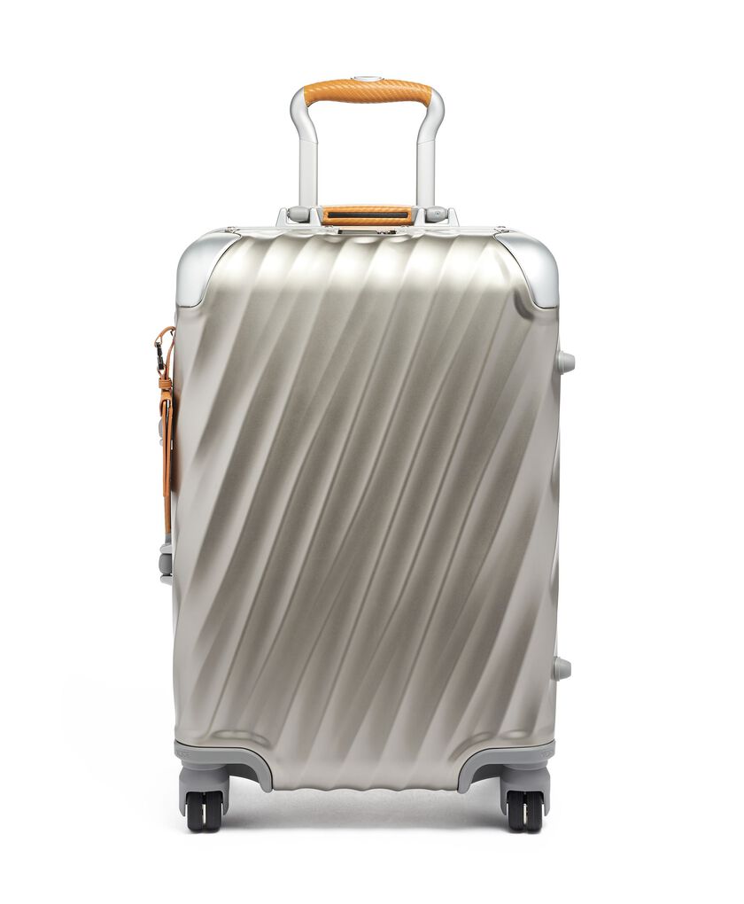 19 DEGREE TITANIUM 國際登機箱  hi-res | TUMI