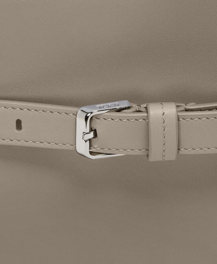 ADATTO Adatto 皮革托特包  hi-res | TUMI