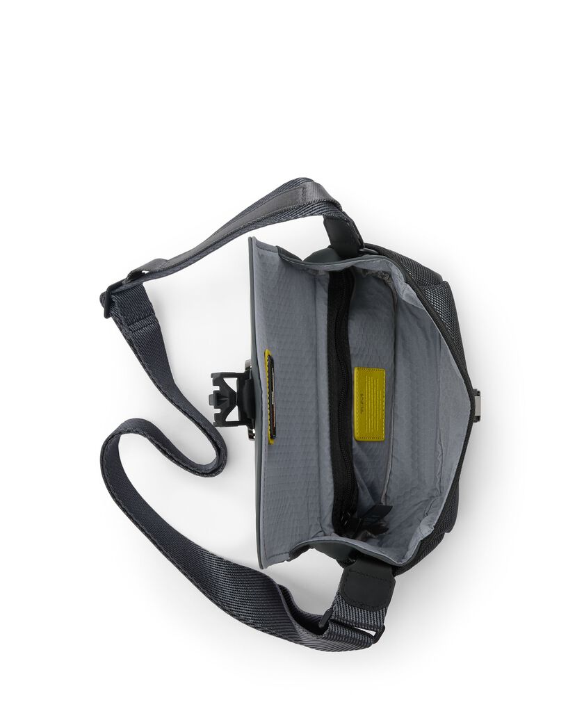 ALPHA BRAVO Compass 掀蓋式斜背包  hi-res | TUMI