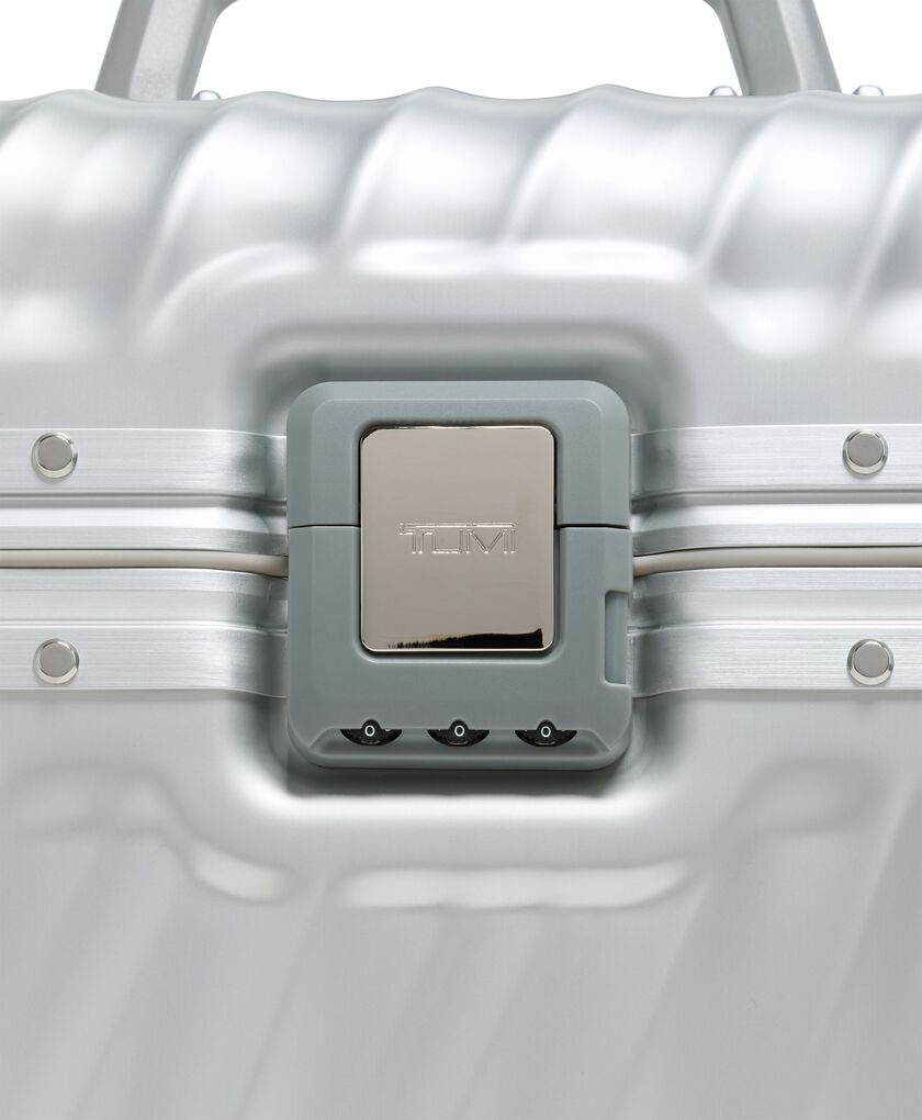 Train Case  hi-res | TUMI