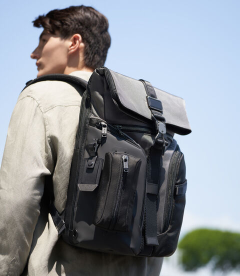 ALPHA BRAVO Logistics 翻蓋背包  lifestyle | TUMI