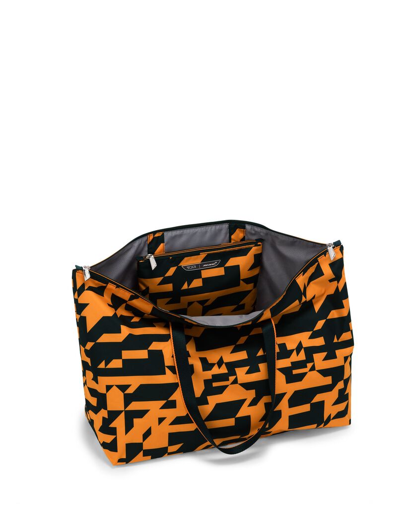 TUMI I MCLAREN Just In Case&reg; 托特包  hi-res | TUMI