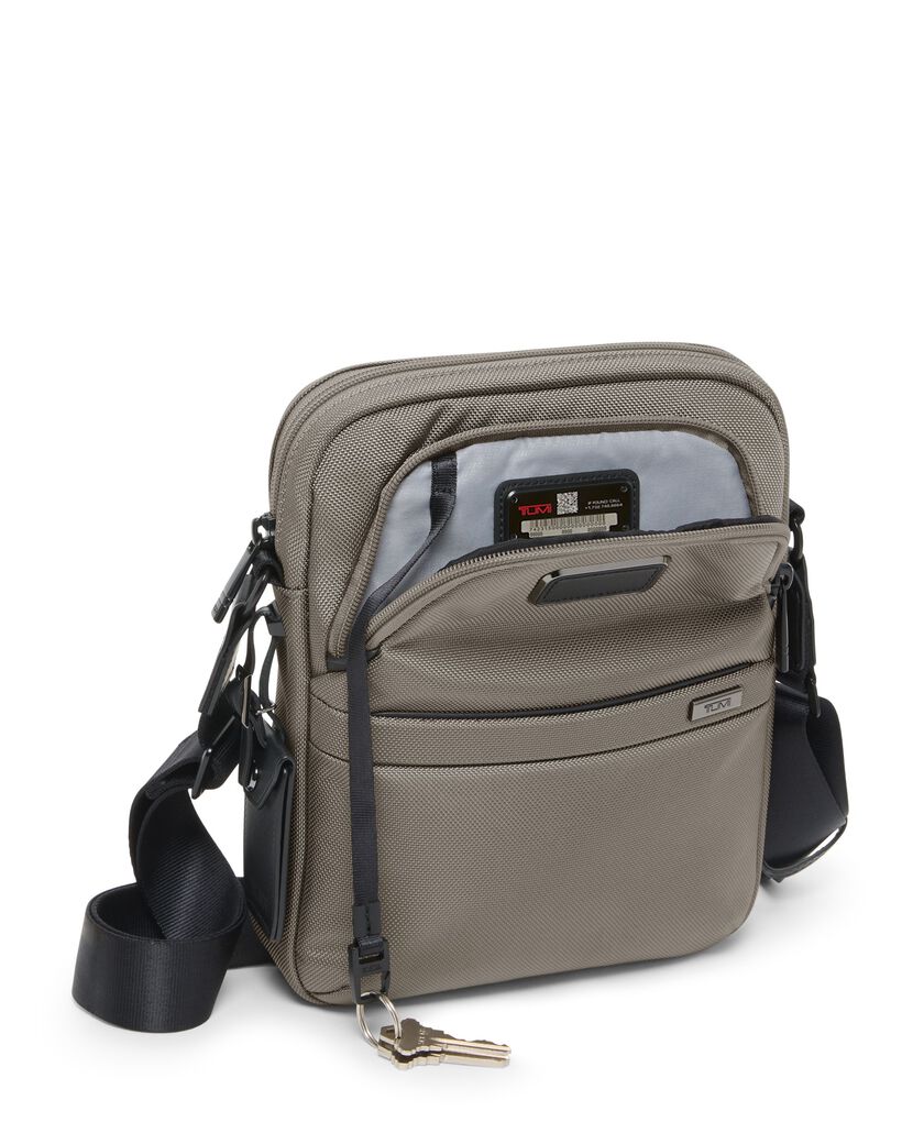 ALPHA 中型斜背包  hi-res | TUMI