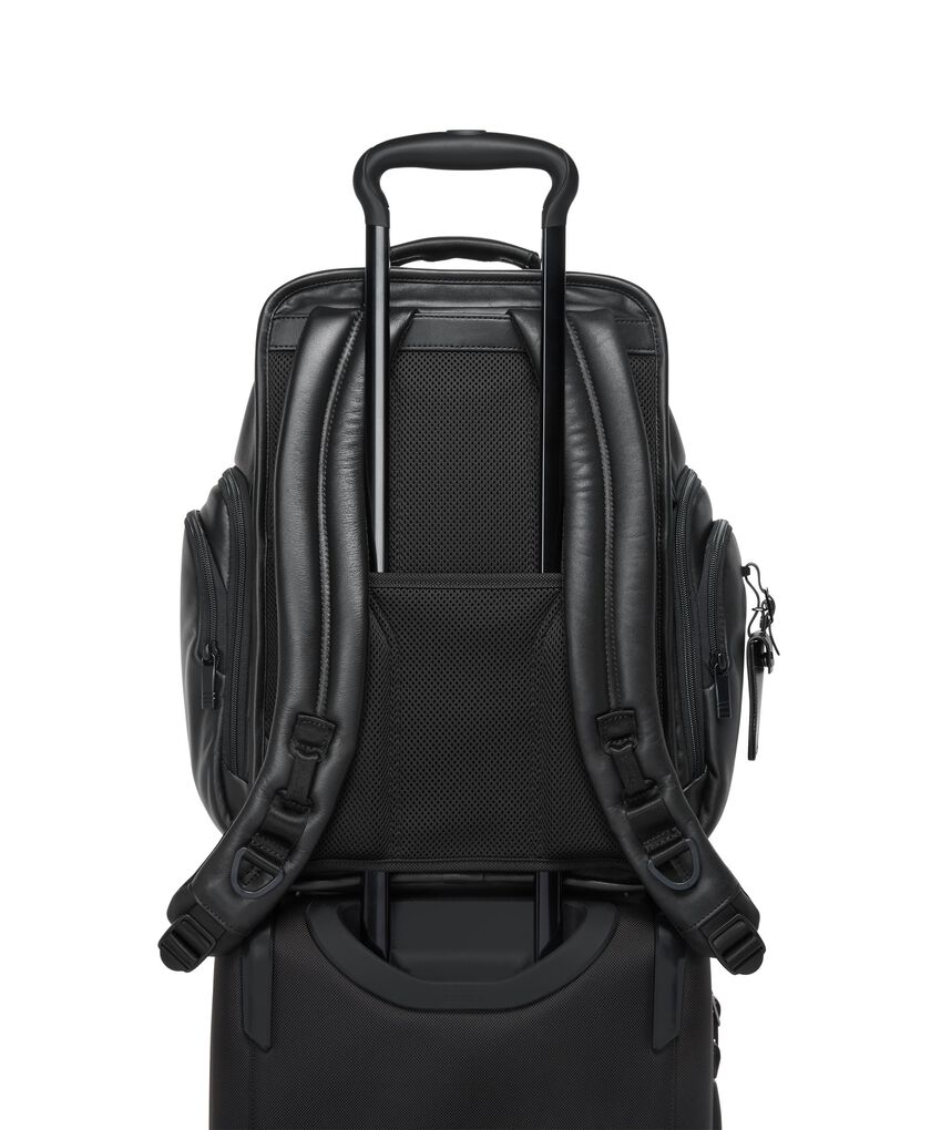TUMI Alpha TUMI Brief Pack 皮革後背包  hi-res | TUMI