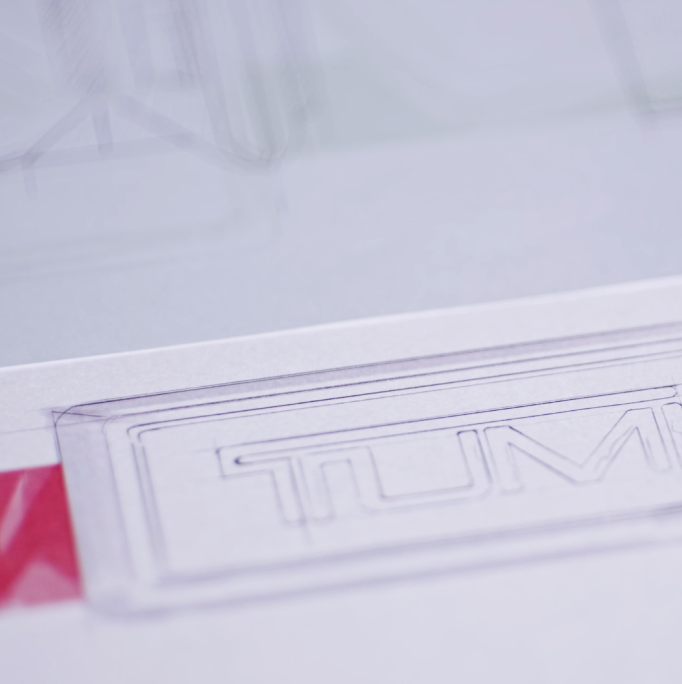 展示 TUMI 深植於設計理念的圖像