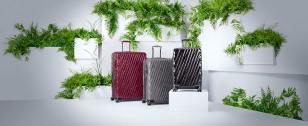 TUMI 19 Degree 系列環保旅行箱，採用超過90%回收材料